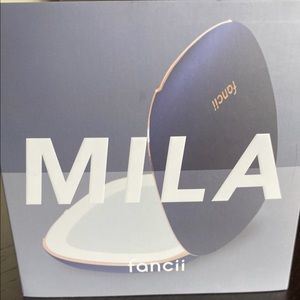 Fancii MILA make up mirror-great for travel!